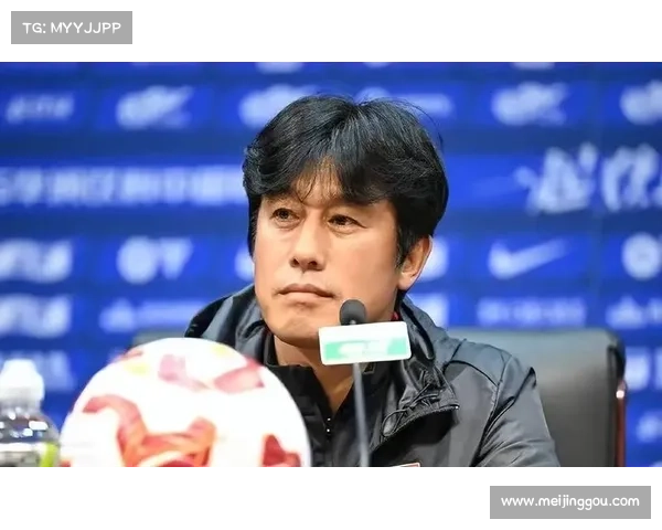 玉昆夏窗重磅引援：国脚中卫 + 老将驰援，两外援解约开启防线革新